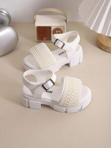 1双女童户外凉鞋，新款夏季圆头拼接设计，亮面加厚防滑耐磨鞋底，时尚儿童罗马凉鞋 - 米色 - 查看 3