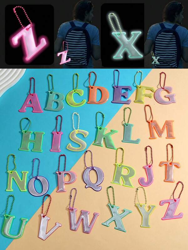 26 piezas Colección de colgantes con letras del alfabeto inglés reflectantes, decoración colgante para mochila de ciclismo, visibilidad nocturna, llavero, accesorios para automóvil para mujeres