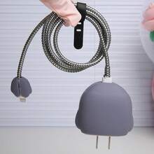 Set de 4 accesorios protectores para cargador y cable compatibles con cargador Apple 18/20W, que incluye: funda para adaptador de cargador, protector de cable, organizador de cable, anti-arañazos, anti-colisión y anti-suciedad, con diseño de tiburón gris y estilo lindo de dibujos animados - Gris - Ver 10