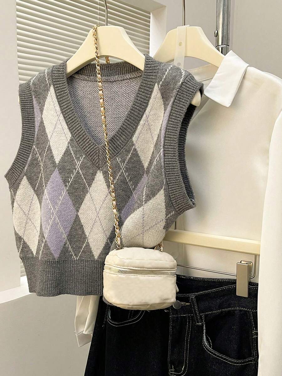 Women's Retro Soft Rhombus V-Neck Pullover Vest, Autumn/Winter - Multicolor - View 1