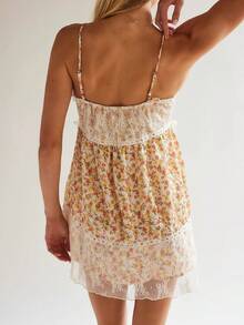 Women Boho Floral Mini Cami Dress Spaghetti Strap Sleeveless Deep V Neck Flowy Sling Dress Graphic Backless Y2K Summer Holiday Sundress - 黃色 - 查看 3