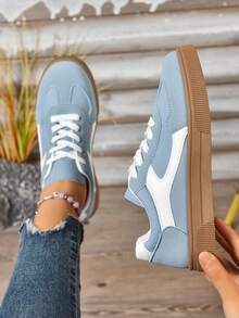 Damskie, płaskie trampki z okrągłym noskiem i sznurowaniem w blokach kolorów, codzienne, płócienne buty sportowe w stylu college'u, wiosna/jesień