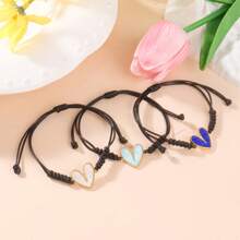 1 件心形编织手链，适合女士日常佩戴的腕带