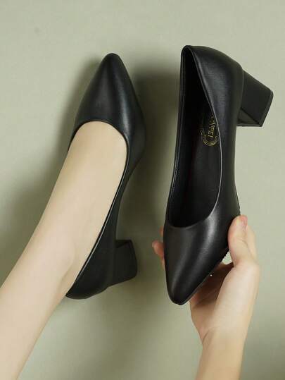 1 双青少年黑红尖头粗跟一脚蹬高跟鞋，耐用高跟鞋，适合户外、派对、四季穿着