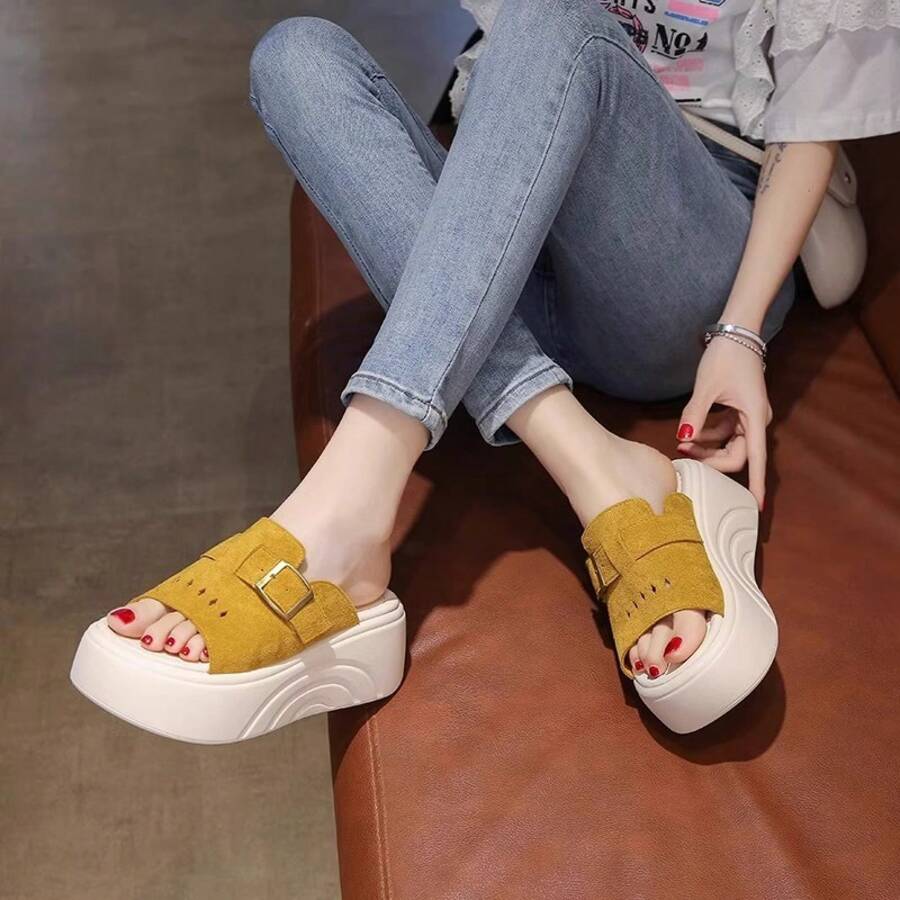 Women Platforms & Wedge Sandals