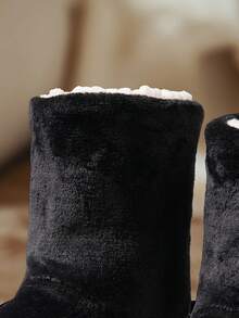 2025 Nuevos Pantuflas de Media Caña de Invierno, Estilo de Pareja, Forradas Térmicamente Botas Cortas Gruesas, Cómodas y Cálidas de Terciopelo Coral Antideslizante Suela Blanda Negra, Pantuflas de Interior, Zapatos Posparto, Slip-On, Talla Grande Hombres Usar Una Talla talla grande Grande