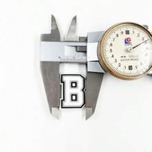 26 قطعة من الحروف الزخرفية لتزيين الأحذية من مادة البي في سي، إكسسوارات جميلة لأحذية النساء