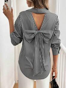 Blusa de manga larga con cuello a rayas y dobladillo regular para mujer talla grande, con detalle de nudo, de tela sin estiramiento