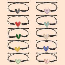 1 件心形编织手链，适合女士日常佩戴的腕带