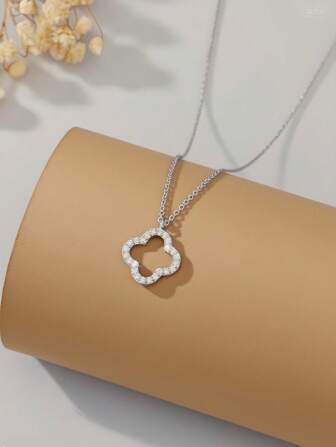 1pc Necklace, Luxury Fashion Lucky Four-Leaf Clover Pendant Necklace, Collarbones Decor Daily Outfit Back To School Season Gift