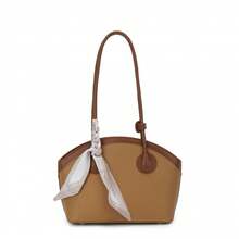 Women Shoulder Bags - 卡其色 - 查看 1