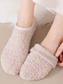 1 Pair Of Women's Coral Fleece Warm Floor Socks, Unisex, With Underfoot Dot Rubber Non-Slip Socks, Non-Slip Knitted Fabric, Hand Washable, Winter Home Use Socks, Christmas Decoration Socks, Cozy - Multicolor - View 5