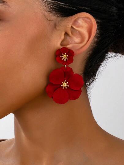 1 Pair Fashionable New Metallic Painted Floral Minimalist Elegant Women Earrings