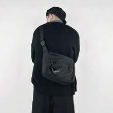 Women Shoulder Bags - 黑色 男女中性包 - 查看 8