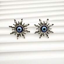 1 Pair Metal Sun Shape Stud Earrings, Simple For Party And Daily Wear - Gold - View 8