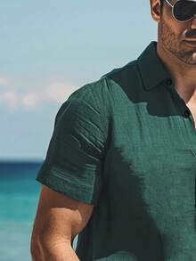 男士纯色休闲衬衫，短袖衬衫式上衣，橄榄绿，时尚夏威夷度假沙滩衬衫 - 墨綠色 - 查看 3
