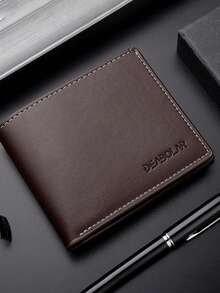 1pc Men's Short Wallet, Fashion Short Soft Wallet, Bifold Coin Purse, Large Capacity Multi-Card Slots, Can Store Large Bills, ID & Photo Slots, Letter Decor, Minimalist Men's Leather Wallet, Credit/Debit Card & ID Slots, Business Casual Style, Ideal Gift For Men, Suitable For Young Men & Students