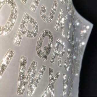 自粘式水钻4厘米英文字母贴纸，26颗大写水晶玻璃水钻DIY装饰