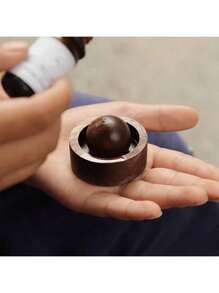 1pc Elegant Wooden Aroma Diffuser, Rotating Design, Natural Fragrance Carrier, Black Walnut And Beech Creative Essential Oil Diffuser, Car Aroma Ball, Multi-Purpose And Multi-Scenario, Suitable For Car And Bedroom Office Desks, Non-Flammable, Perfect Gift Choice, Enhance Air Quality, Home Fragrance