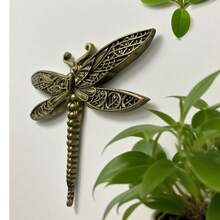 1 Peça Decoração de Parede Artesanal Única e Criativa em Forma de Libélula Dourada, Peça Decorativa de Quadro de Inseto Feito à Mão, Decoração de Museu de Insetos para Festas em Casa, Presente de Nicho, Decoração de Inseto