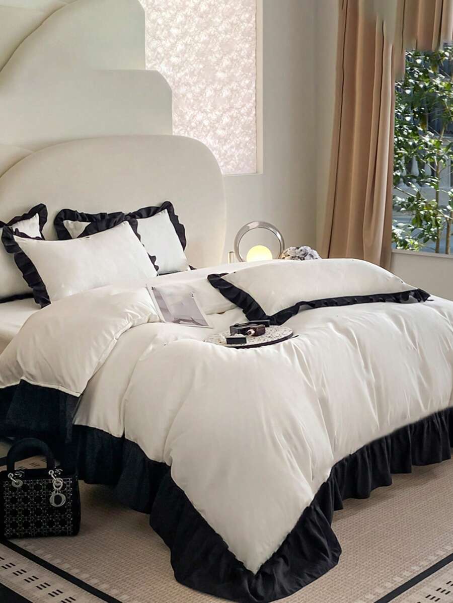 1 Duvet Cover + 2 Pillowcases 3 Pieces Set, White & Black Ruffled Soft & Comfortable, Suitable For Bedroom & Guest Room, Machine Washable, All Season - Black and White - View 1