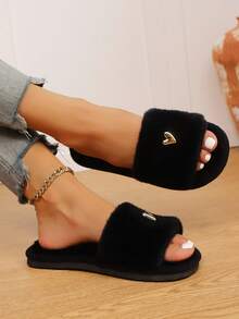 Chaussons de luxe mode avec décoration en forme de cœur pour femmes, doux et confortables, semelle souple et légers, conviennent pour le salon et la chambre, toutes saisons - Noir - Voir 2