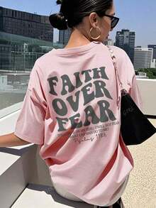 180g Faith Over Fear Christian Graphic-Shirt |   Women's Casual Vacation Bible Verse Tee |   Summer Round Neck Short Sleeve Top Summer-Shirt Women Casual Loose Top Letter Print Tee - 粉色 - 查看 1