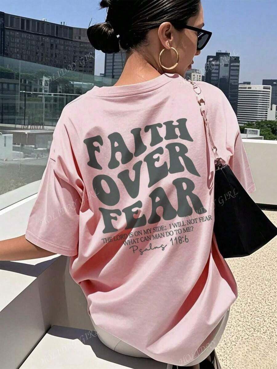 180g Faith Over Fear Christian Graphic-Shirt | Women's Casual Vacation Bible Verse Tee | Summer Round Neck Short Sleeve Top Summer-Shirt Women Casual Loose Top Letter Print Tee - 粉色 - 查看 1