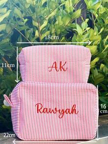 个性化伴娘化妆包，薄纱女孩化妆包，大容量化妆包，伴娘新娘礼物，化妆品收纳包，刺绣洗漱包，刺绣化妆包，伴娘化妆包，伴娘礼物，女士礼物，礼品，多用途，大容量，适合假日/度假、户外/野餐/旅行/徒步/运动/登山、商务/通勤/工作/办公室等各种场合，包包，2025万圣节配饰，日常旅行必备，旅行收纳包 - 彩色 - 查看 4