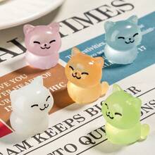 1-Pack Luminous Mini Cat Statue - Cute Resin Kitten Statue, Suitable For Home And Car Decoration, Perfect Holiday Gift, Random Color