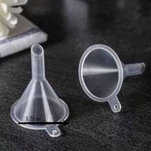 5pcs Five Mini Plastic Funnels, Packing Tools, Liquid Oil Essence, Perfume, Small Transparent Distribution,Kitchen Essentials Funnel Set, Multi-Size For Oil, Wine, And Kitchen Organization, Splatter Proof, Easy Storage For Kitchen Organization