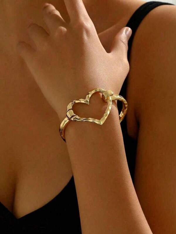 1pc Chic Metallic Smooth Hollow Heart Design Bracelet, Fashion Streetwear Influencer Accessories