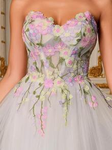 VIPGIRL 白色花卉刺绣无肩带薄纱连衣裙，浪漫甜心A字型舞会礼服，优雅网纱女士正式礼服，适合婚礼、花园派对和春季派对的公主舞会礼服，梦幻甜心公主舞会礼服，女士正式晚礼服 - 白色 - 查看 10