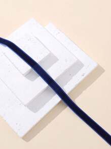 1 件时尚简约天鹅绒颈链，哥特式颈链