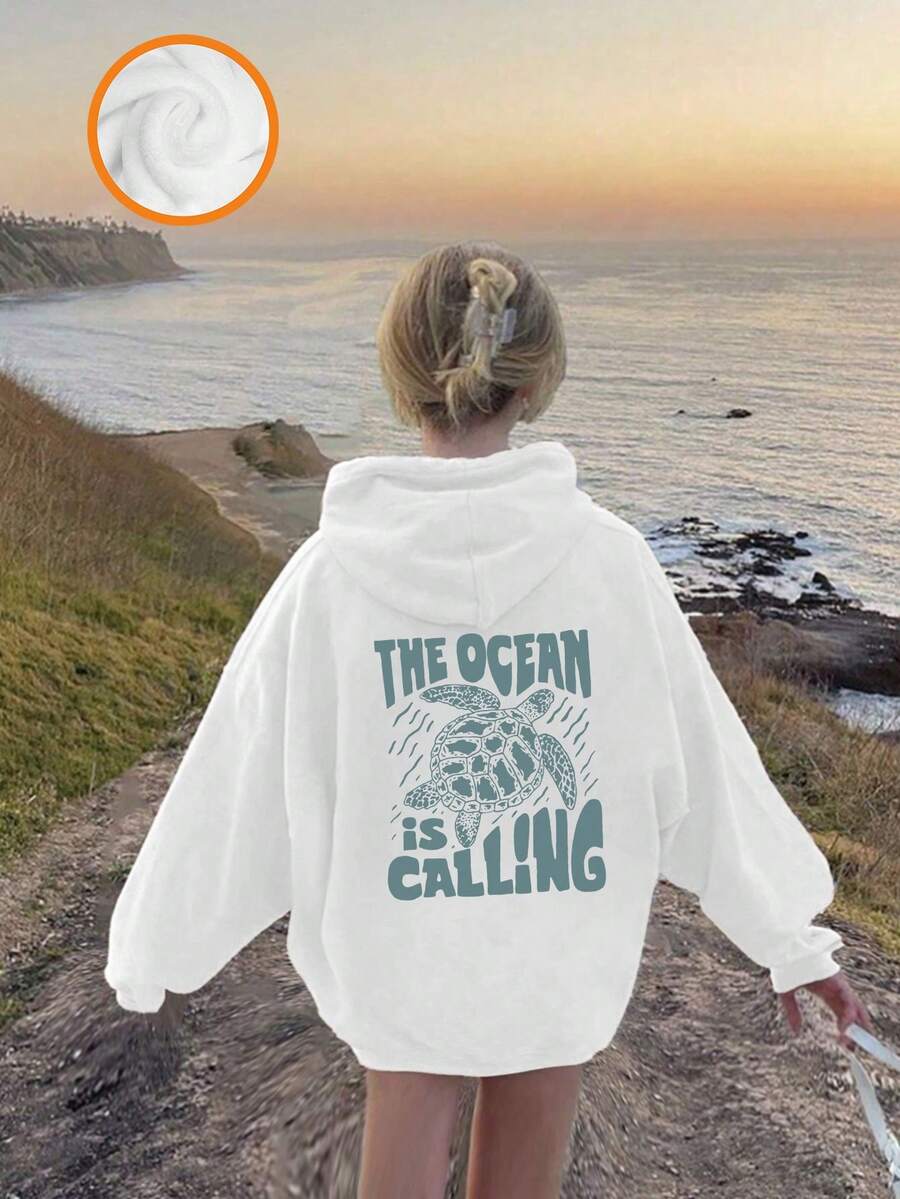 少女印花羊毛衬里连帽卫衣，温暖舒适，适合秋冬季