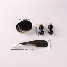 12Pcs Shoe Care Bag, Including Two Horsehair Shoe Brushes, Two Long-Handled Round Brushes, Two Mini Shoe Brushes, Two Colorless Shoe Polish And Two Polishing Cloths, A Medium-Sized Shoe Pull, And A Storage Bag.