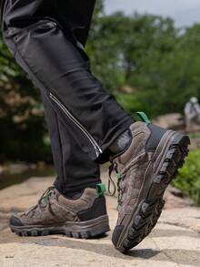 Zapatos de senderismo para hombres de 2025 con suela antideslizante y transpirable, de corte bajo, zapatos casuales para exteriores, zapatos deportivos de moda para exteriores (ligera diferencia de color)