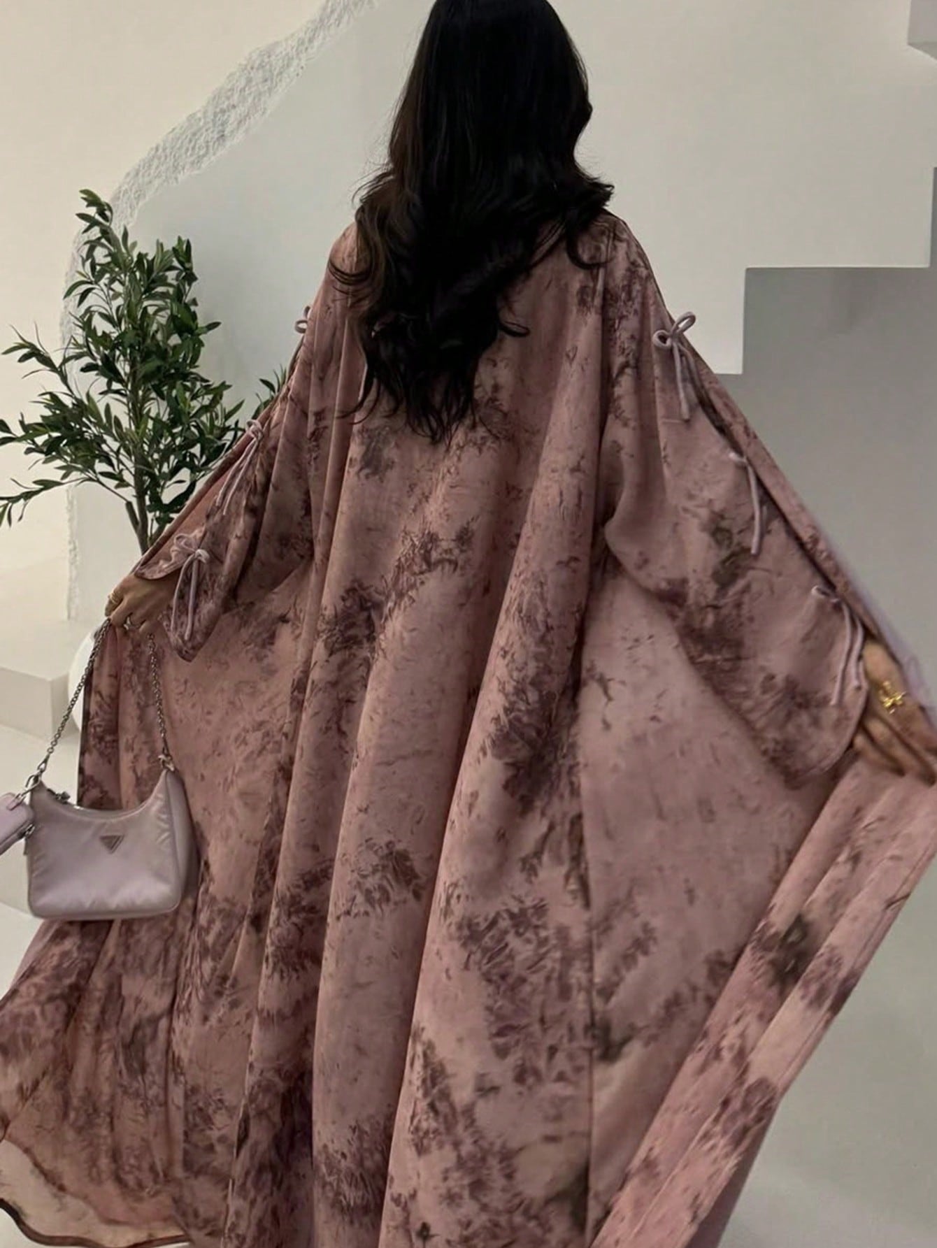 Hafizah فستان شيفون مطبوع بتصميم محتشم مع وشاح رأس...