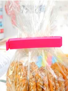 3/5/10/12/15/20 قطعة ألوان عشوائية مشابك إغلاق متعددة الأغراض، أدوات إغلاق صغيرة مناسبة للوجبات الخفيفة وأكياس الطعام، مشابك إغلاق محكمة للرطوبة، مشابك إغلاق متعددة الوظائف، مشابك إغلاق بلاستيكية، مشابك للشاي، مشابك حفظ الطعام محكمة الإغلاق للرطوبة. تستخدم لمنع الوجبات الخفيفة والطعام والشاي وحبوب القهوة ومسحوق الحليب وما إلى ذلك من الرطوبة والعفن والتلف. مشابك إغلاق بلاستيكية لأكياس الطعام والوجبات الخفيفة، مشابك إغلاق بلاستيكية للطعام، مشابك لتخزين الأكياس في المطبخ، آلة إغلاق