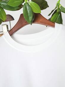 Kirschprint & Text Grafik Weißes Kurzarm T-Shirt, geeignet für den Tag der Toten, Schulanfang, beliebt im Sommer & Herbst