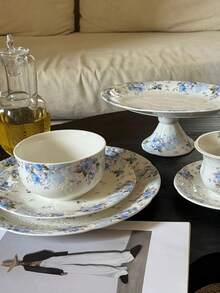 1件法式复古花卉花瓣边压花白色陶瓷餐具，甜点/早餐/沙拉碗，带压花叶子图案