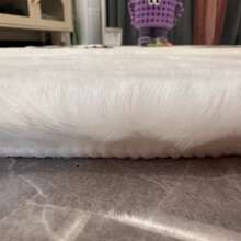 Alfombra decorativa de peluche de piel sintética, con fondo de gamuza, esponjosa y mullida, diseño creativo y acogedor, disponible en múltiples colores - Beis - Ver 6