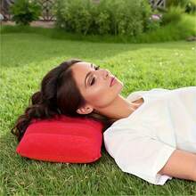 休闲三角枕，超轻充气露营旅行枕-PVC天鹅绒充气小睡枕，户外露营徒步充气枕，可压缩、紧凑、舒适、符合人体工程学的充气枕，可在露营、徒步旅行和背包旅行时支撑颈部和腰部，是度假和户外活动的绝佳礼物