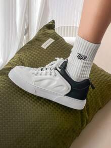 2025新款男士真皮休闲运动鞋运动鞋小白鞋平底休闲运动鞋厚底时尚