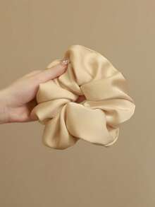 Bộ 4 chiếc dây buộc tóc bằng satin mềm mại cỡ lớn 15cm/5.91in dành cho nữ, có các màu đen, be, đỏ, cà phê, kaki, đa năng, thanh lịch, tối giản, màu trơn, phù hợp cho sử dụng hàng ngày, thường ngày, đi làm, đi nghỉ mát, tạo kiểu tóc, buộc tóc đuôi ngựa, búi tóc, buộc tóc, dây buộc tóc scrunchy, rửa mặt, phụ kiện tóc trang điểm tại nhà, phòng tập thể dục, phụ kiện nữ, phụ kiện đội đầu, dây chun. - Nhiều màu - Xem 4