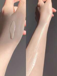 Lancôme LANCOME[Mini]ABSOLUE  REJUVENATING ESSENCE THE FLUID FOUNDATION #100 5ml / It Provides A Natural, Seamless Coverage For The Perfect Satin-Like Glow All Day Long. Meanwhile It Improves Smoothness , Radiance And Pore For A More Beautiful Skin Over Time, Infused With Exclusive Perpetual Rose Extract, Exquisitely Blended With 24K Gold Coated Pigment For Perfectly Glowing Finish And For A Complexion That Radiates With Golden Glow. - #100 5ml - 查看 4