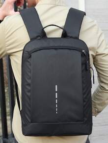 这款多功能背包携带方便。它不仅是一件简单的物品，更体现了您的生活方式和态度。这款小巧的背包可以装下您的日常必需品。这款经典背包不仅能提升您的时尚感，还能增强您的自信和个性。大容量办公包/笔记本电脑背包
