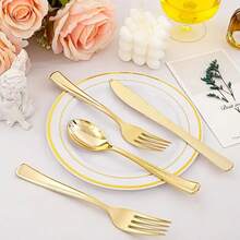 5/10/25/50 piezas Juego de cubiertos chapados en oro, tenedor y cuchara para pastel/ensalada, tenedor para postre/sushi, tenedor para pasta, cuchillo para bistec, utensilios para ensalada, juego de cubiertos reutilizables, adecuado para fiestas, cumpleaños, eventos al aire libre, bodas, reuniones familiares, jubilación, inauguración de casa, Navidad