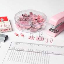 Juego de papelería rosa, accesorios de escritorio rosa, juego de grapadora y dispensador de cinta con regla transparente, tijeras rosas, dispensador de cinta, sacagrapas rosa, grapas, clips, útiles escolares y de oficina