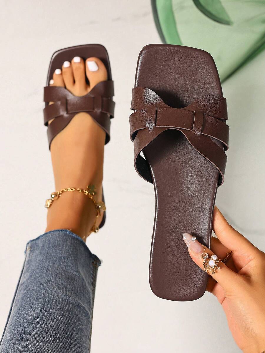 1 双几何图案纯色休闲沙滩派对假日平底凉鞋，PU 皮革镂空户外休闲拖鞋，适合海滩、婚礼、办公室、派对、夏季 - 咖啡棕 - 查看 1